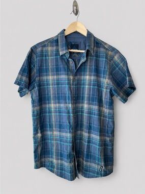 Prana Blue Plaid Short Sleeve Button Front Shirt Men’s Medium Casual Outdoor